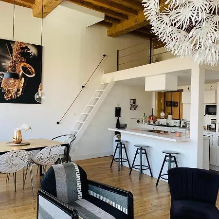 Apartment La 